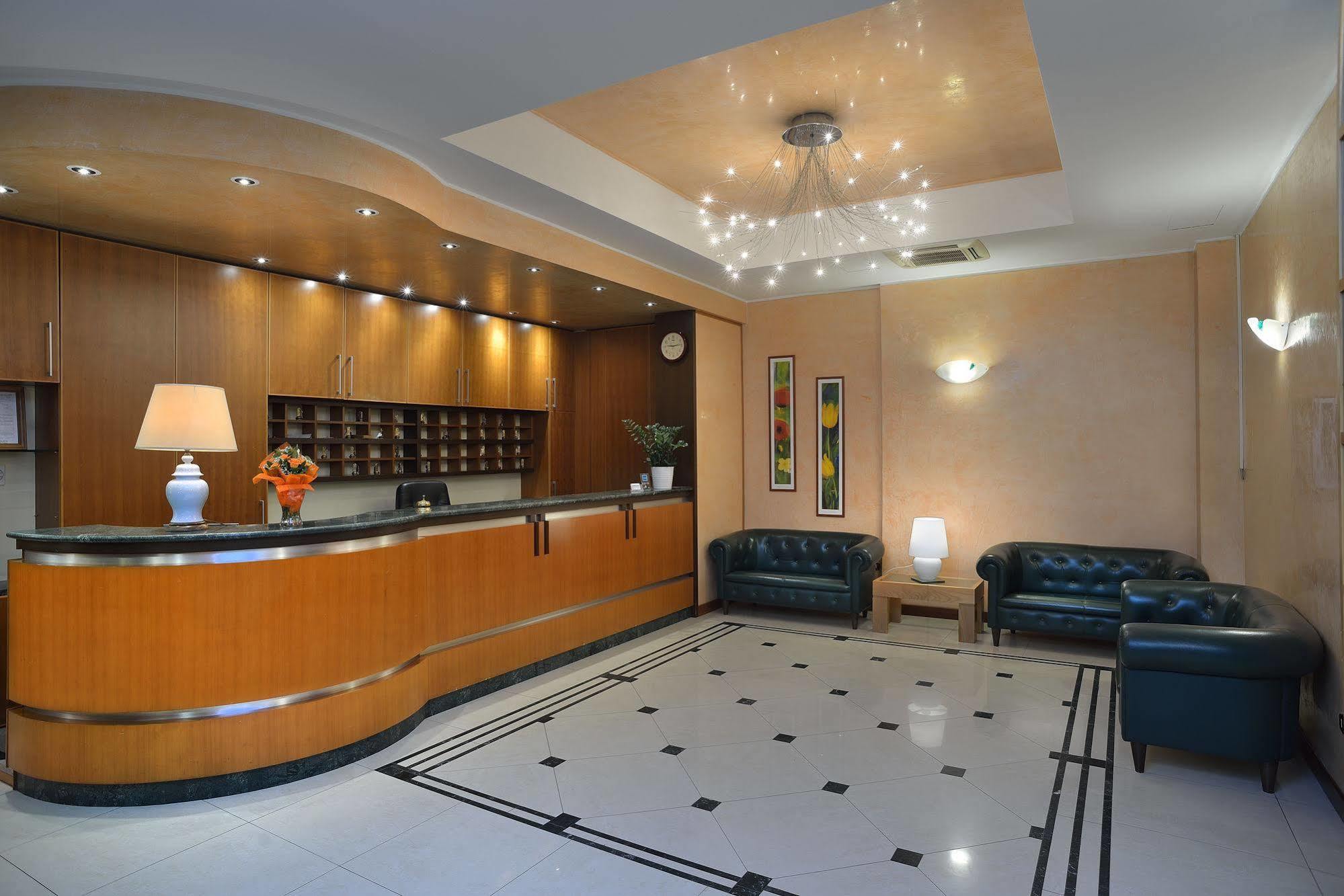 Astor Hotel Bologna Exterior photo
